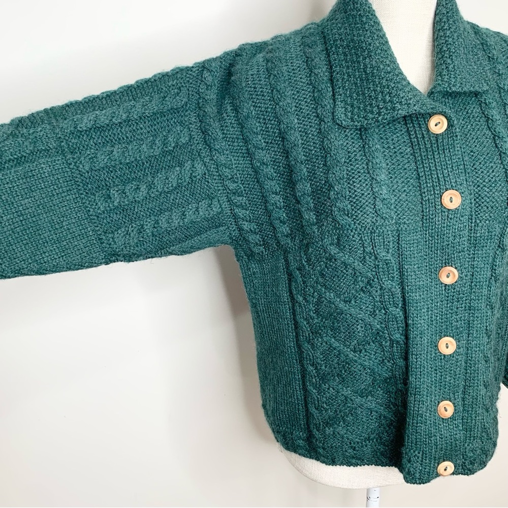 Women's Green Cable Knit Cardigan - Picture 4 of 11